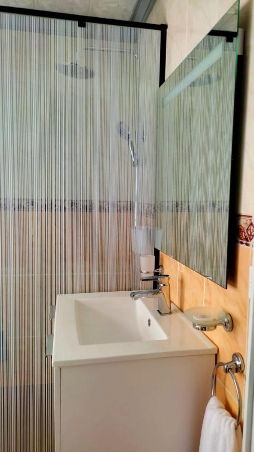 Sea View Apartment In Alcala מראה חיצוני תמונה